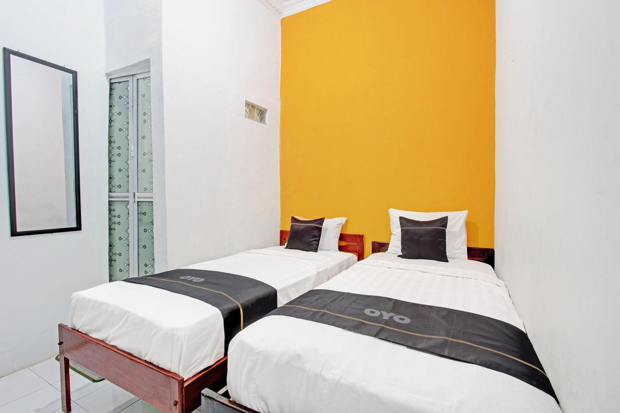 Capital O 92929 Hotel New Tirta Kencana Syariah Tegal  Esterno foto